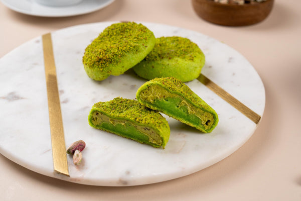 Dubai Style Chocolate Cookies | Pistachio Cream