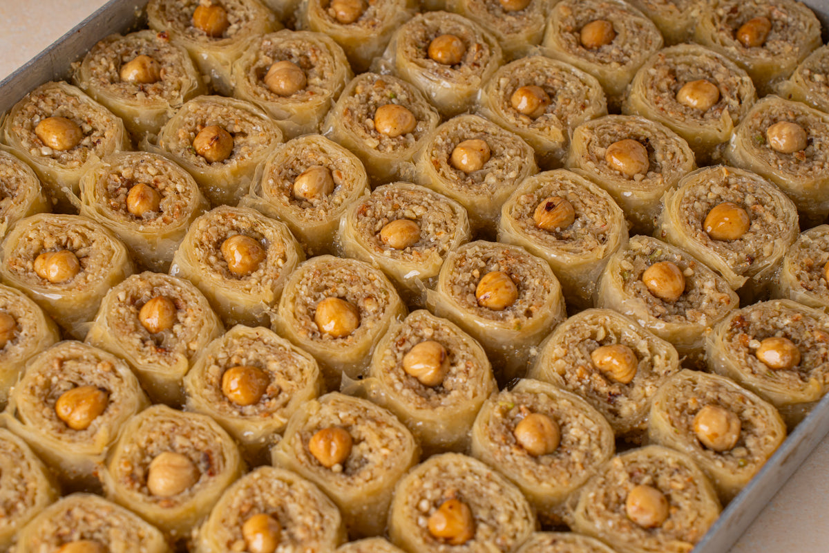 Hazelnut Palace Roll Baklava — Fındıklı Saray Sarması