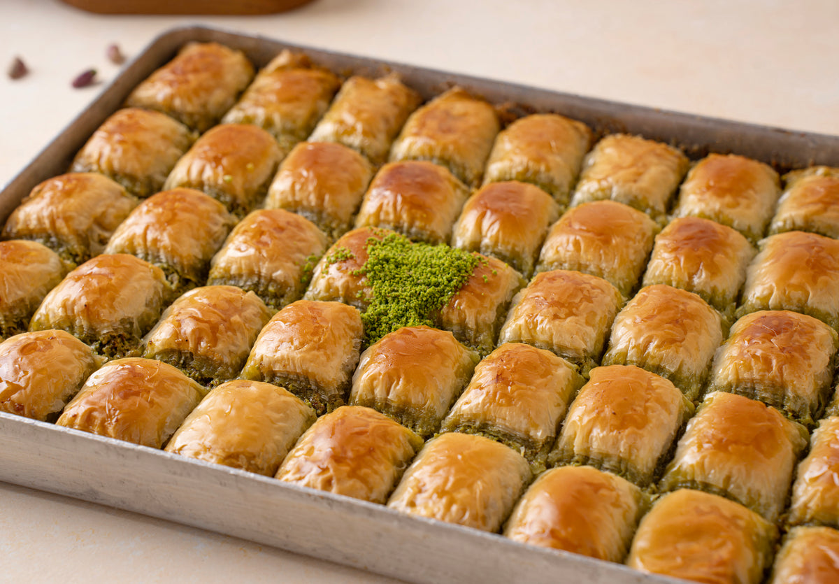 Pistachio Roll Baklava — Fıstıklı Dürüm