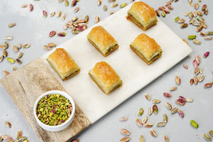 Fresh Pistachio Baklava — Authentic Gaziantep Style | Handmade Dessert Gift Box