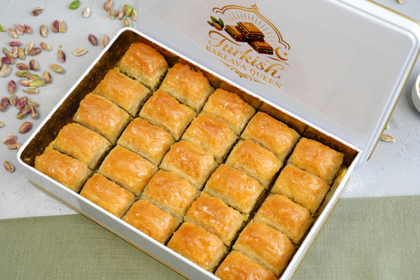 Fresh Pistachio Baklava — Fıstıklı | Fresh Gaziantep Baklava