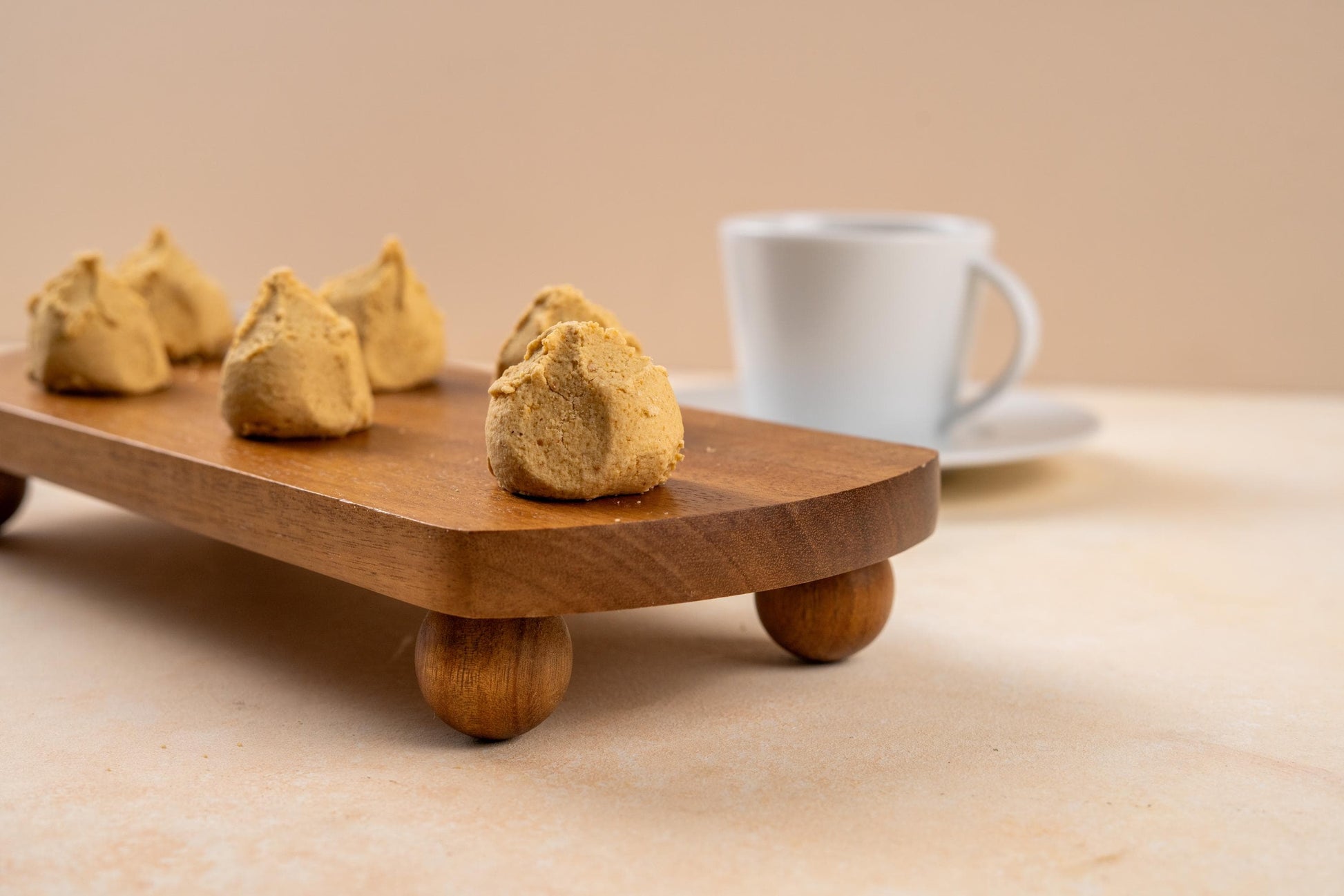 Leblebi Cookies, Soft Turkish Cookies, Gourmet Bakery Treats, Fresh Baked Coffee Snack, Birthday Gift Box