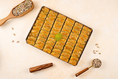 Turkish Pistachio Baklava, Handmade Baklava Gift Box, Housewarming Dessert Gift, Gourmet Turkish Sweets, Wedding Dessert