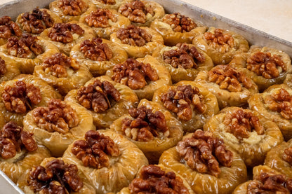 Turkish Walnut Saray Sarma, Wedding Dessert Baklava, Handmade Gourmet Dessert, Luxury Turkish Sweets, Eid Gift Treats